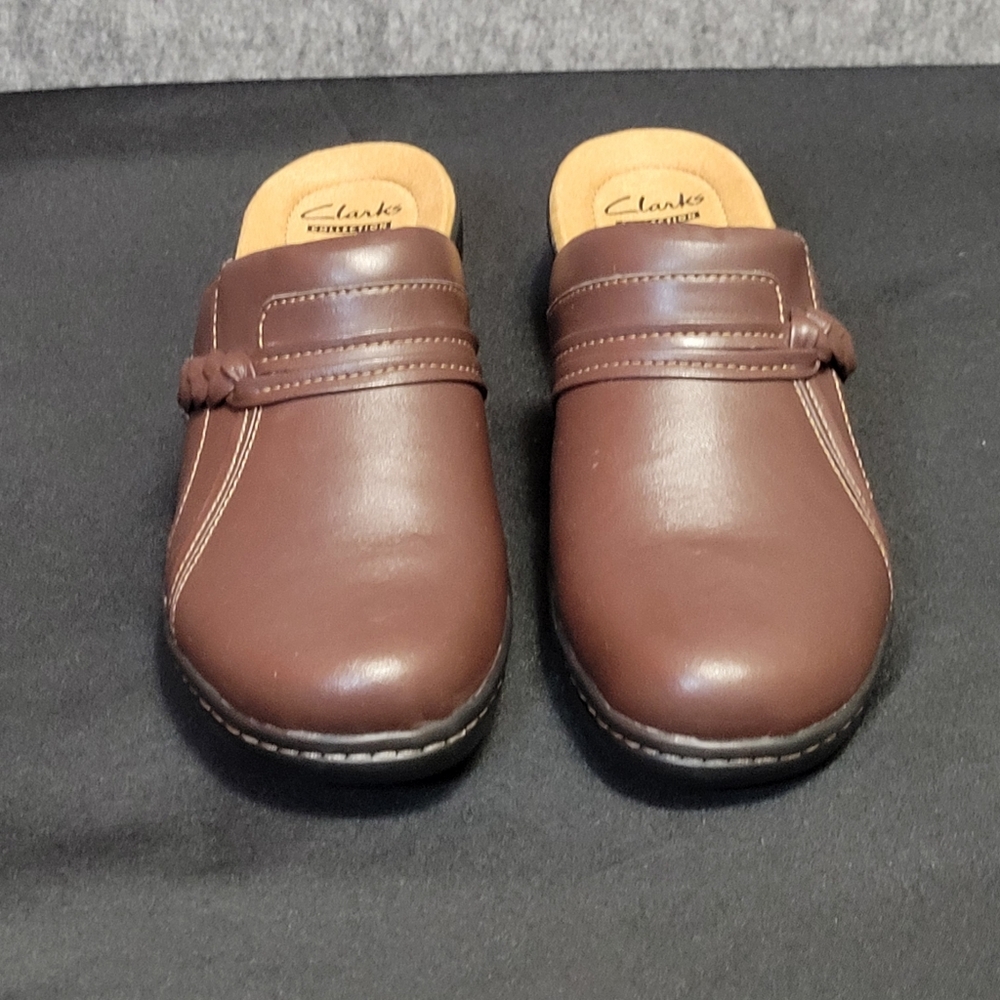 Clarks Collection Soft Cushion Mules Clogs Size 7.5 Wide Brown Slip On - Picture 4 of 12